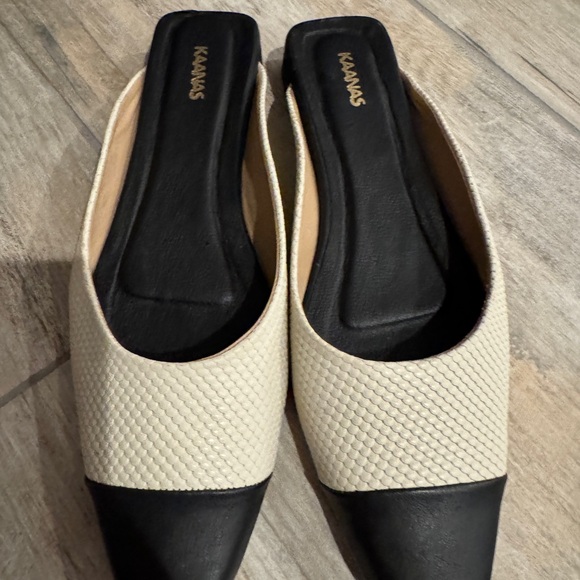 Kaanas Black and Cream Mules Versatile Slip-On Style - Picture 2 of 8